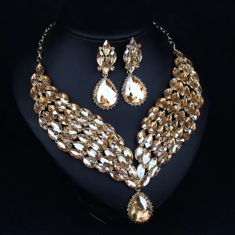 Europe and the United States fashion exaggerated full drill bridal dress accessories luxury clavicle chain suit accessories necklace wholesale MyQualityproduct.shop