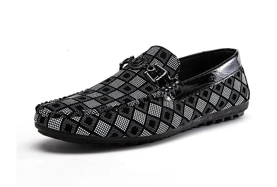 The lazy man put on plaid shoes - MyQualityproduct.shop