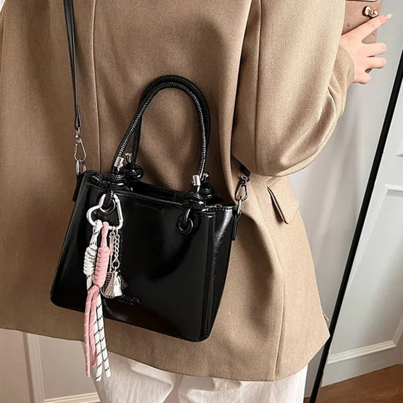 Women's Messenger Bag Fashion Portable One-shoulder Bucket Bag MyQualityproduct.shop