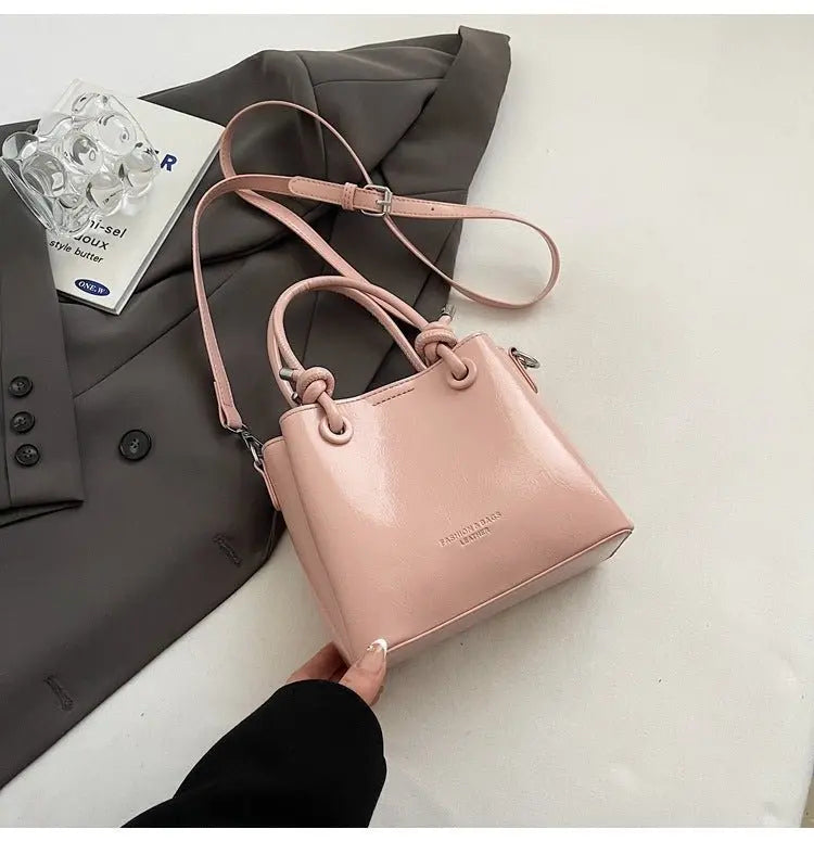 Women's Messenger Bag Fashion Portable One-shoulder Bucket Bag MyQualityproduct.shop